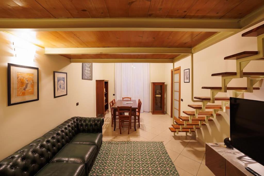 The San Gregorio Armeno Apartment By Houseinnaples Exterior photo
