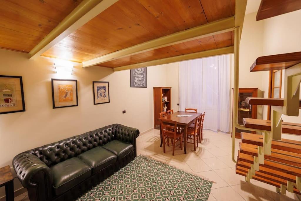 The San Gregorio Armeno Apartment By Houseinnaples Exterior photo