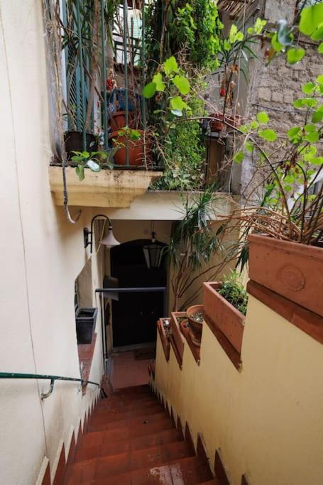 The San Gregorio Armeno Apartment By Houseinnaples Exterior photo