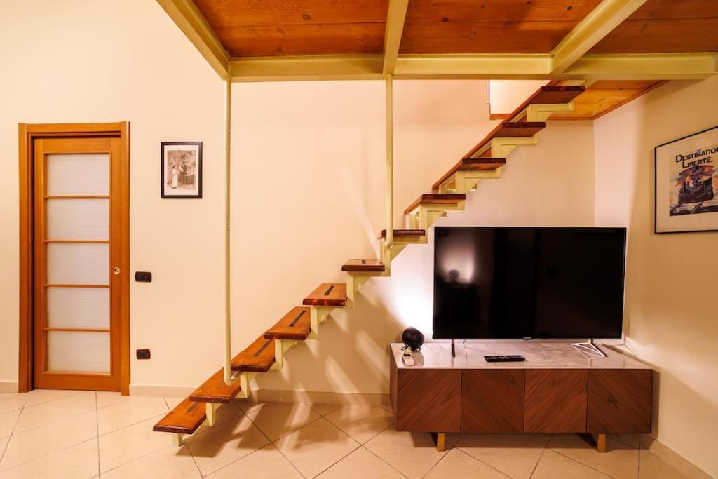 The San Gregorio Armeno Apartment By Houseinnaples Exterior photo